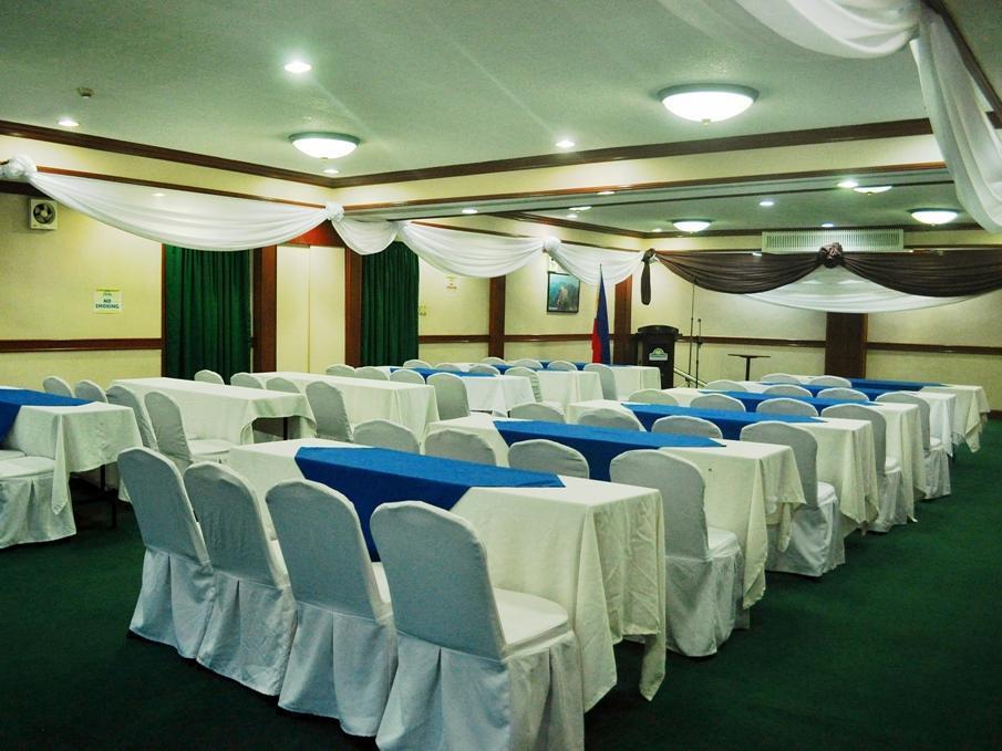 Days Hotel Mactan Cebu Lapu-Lapu City Exterior foto